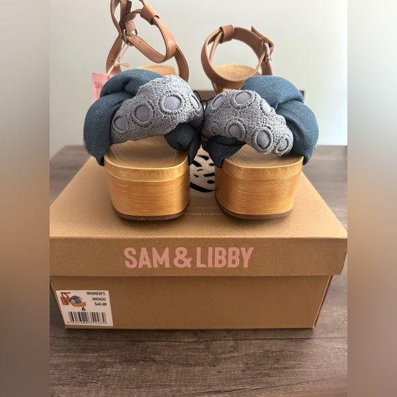 Sam & Libby Shoes - NWT Women's sandals Sam &
Libby size 6